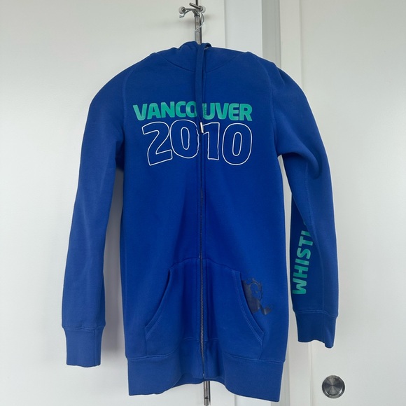 Vancouver Olympics 2010 vintage sweater never worn - Picture 1 of 4